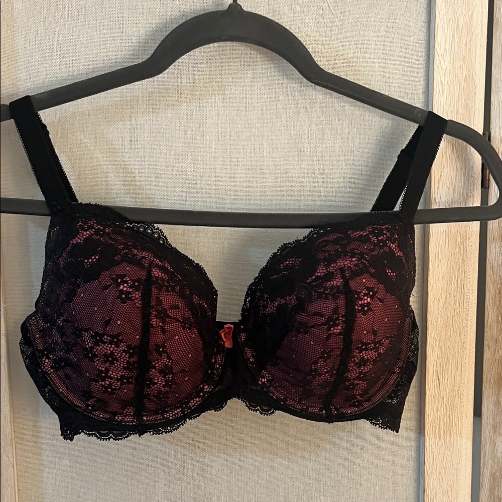 Victoria's Secret Black and Pink Lace Dream Angels Lined Demi Bra